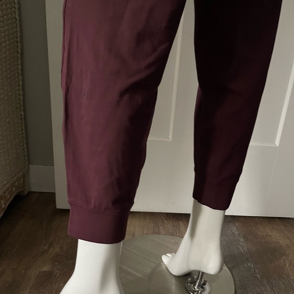Lululemon Joggers - Picture 5 of 8